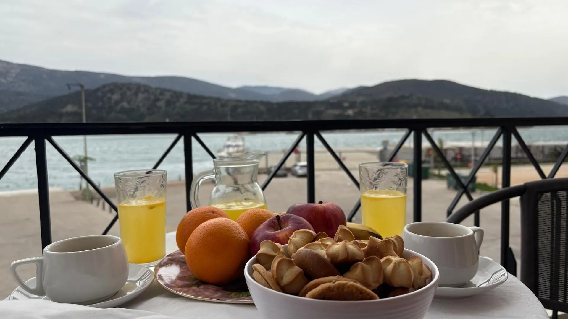 Rouchotas Studios By Viktor 1Rst Floor Argostoli